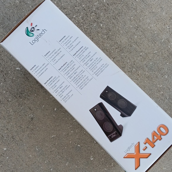 Logitech X 140 - PC multimedia speakers - 5 watt RMS  Stereo Speaker System - Picture 11 of 12